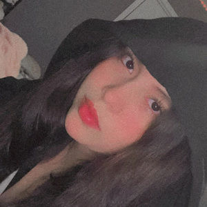 Meet your Posher, Luisa lorena